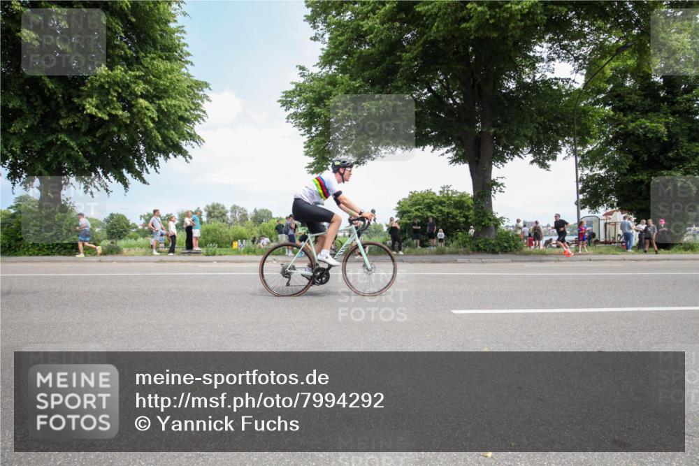15.06.2025 - 7 Türme Triathlon Yannick Fuchs http://msf.ph/oto/7994292 15.06.2025 13:34:54 Radfahren 1186 meine-sportfotos.de