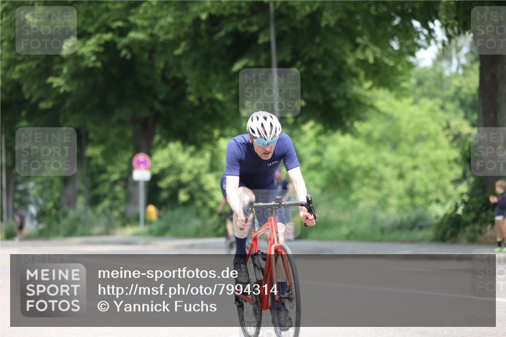 15.06.2025 - 7 Türme Triathlon Yannick Fuchs http://msf.ph/oto/7994314 15.06.2025 12:09:18 Radfahren 285, 292, 306 meine-sportfotos.de