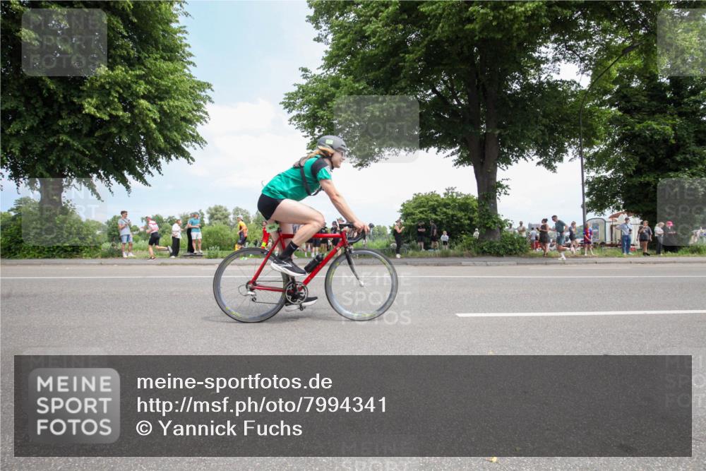 15.06.2025 - 7 Türme Triathlon Yannick Fuchs http://msf.ph/oto/7994341 15.06.2025 13:35:27 Radfahren 899, 1025, 1097 meine-sportfotos.de