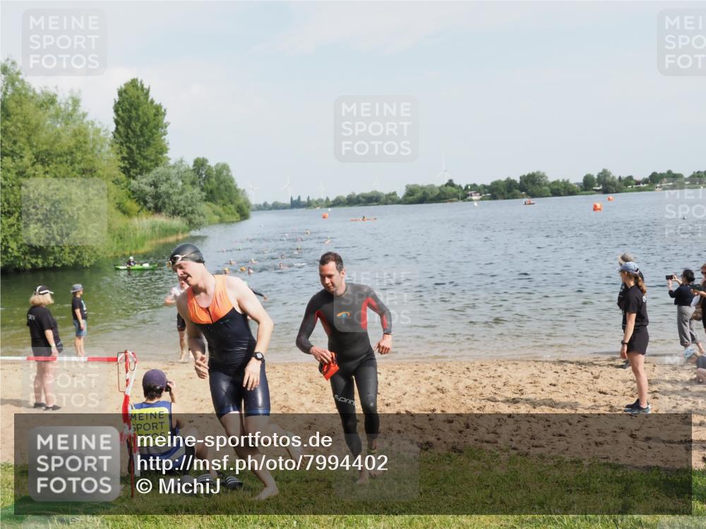 21.06.2025 - 27. Vierlanden-Triathlon MichiJ http://msf.ph/oto/7994402 15.06.2026 09:56:10 Schwimmen 268, 277, 285, 314, 315, 349, 357 meine-sportfotos.de