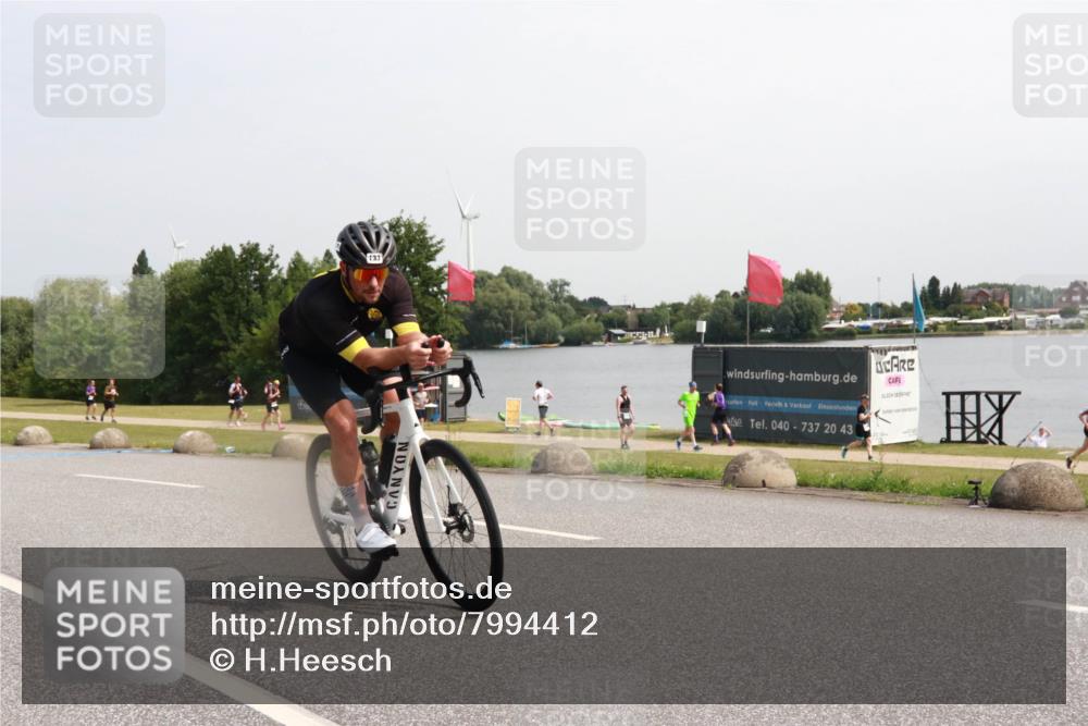 21.06.2025 - 27. Vierlanden-Triathlon H.Heesch http://msf.ph/oto/7994412 15.06.2025 11:22:04 Radfahren 133, 843 meine-sportfotos.de