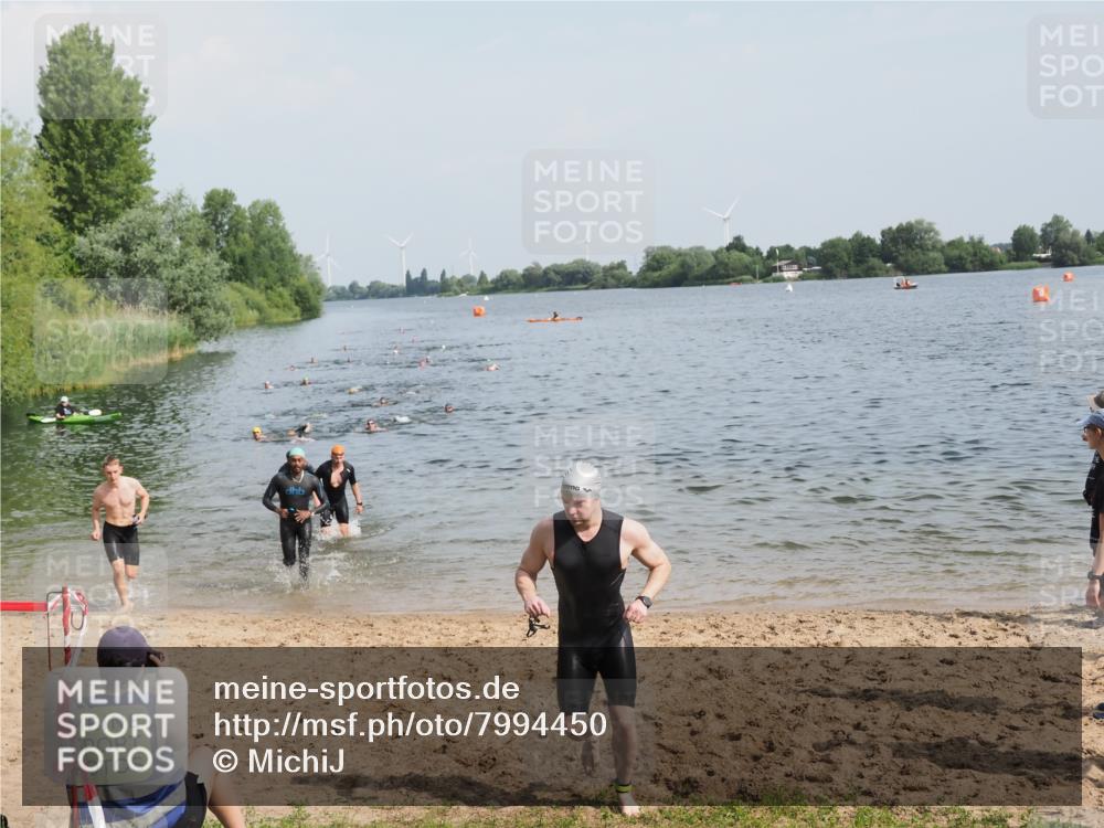 21.06.2025 - 27. Vierlanden-Triathlon MichiJ http://msf.ph/oto/7994450 15.06.2026 09:56:14 Schwimmen 260, 277, 285, 314, 315, 323, 349, 357, 438 meine-sportfotos.de