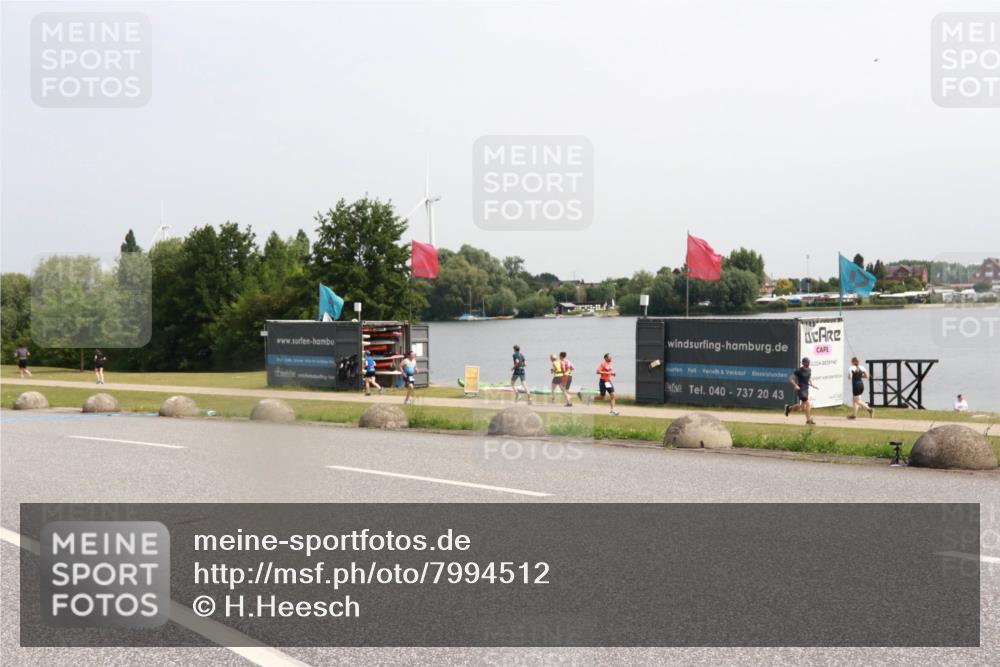21.06.2025 - 27. Vierlanden-Triathlon H.Heesch http://msf.ph/oto/7994512 15.06.2025 11:22:22 Radfahren 19, 207, 767 meine-sportfotos.de