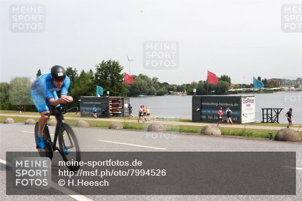 21.06.2025 - 27. Vierlanden-Triathlon H.Heesch http://msf.ph/oto/7994526 15.06.2025 11:22:23 Radfahren 19, 207, 767 meine-sportfotos.de