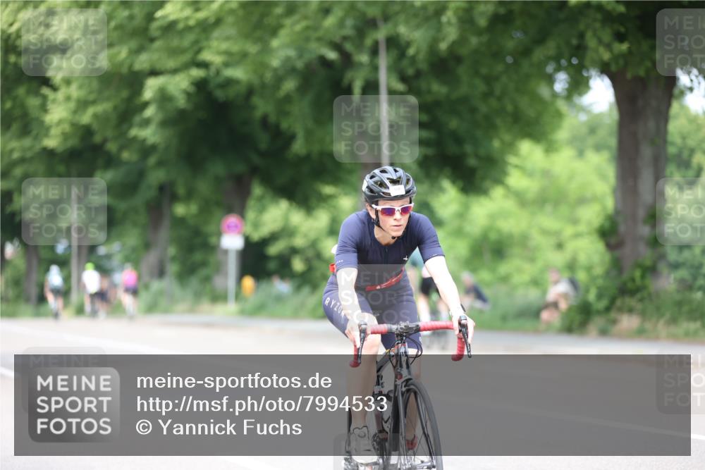 15.06.2025 - 7 Türme Triathlon Yannick Fuchs http://msf.ph/oto/7994533 15.06.2025 13:09:16 Radfahren 324, 472, 650, 675, 847 meine-sportfotos.de