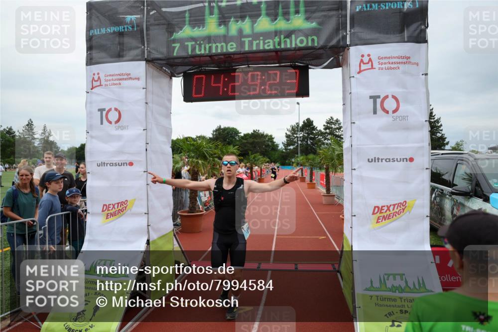 15.06.2025 - 7 Türme Triathlon Michael Strokosch http://msf.ph/oto/7994584 15.06.2025 14:29:23 Ziel 502, 626 meine-sportfotos.de