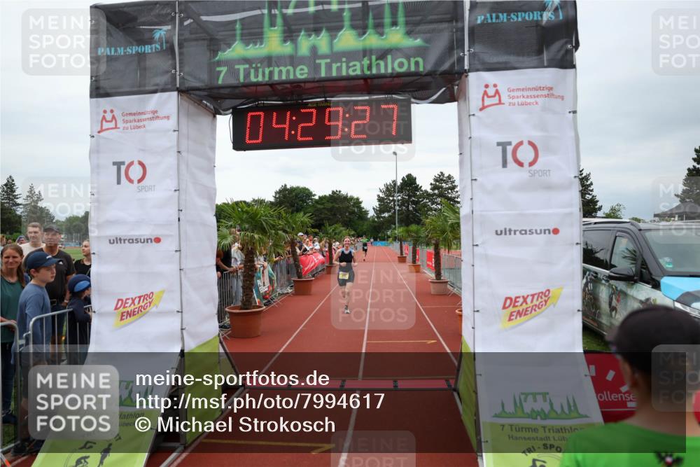 15.06.2025 - 7 Türme Triathlon Michael Strokosch http://msf.ph/oto/7994617 15.06.2025 14:29:26 Ziel 502, 626, 819 meine-sportfotos.de