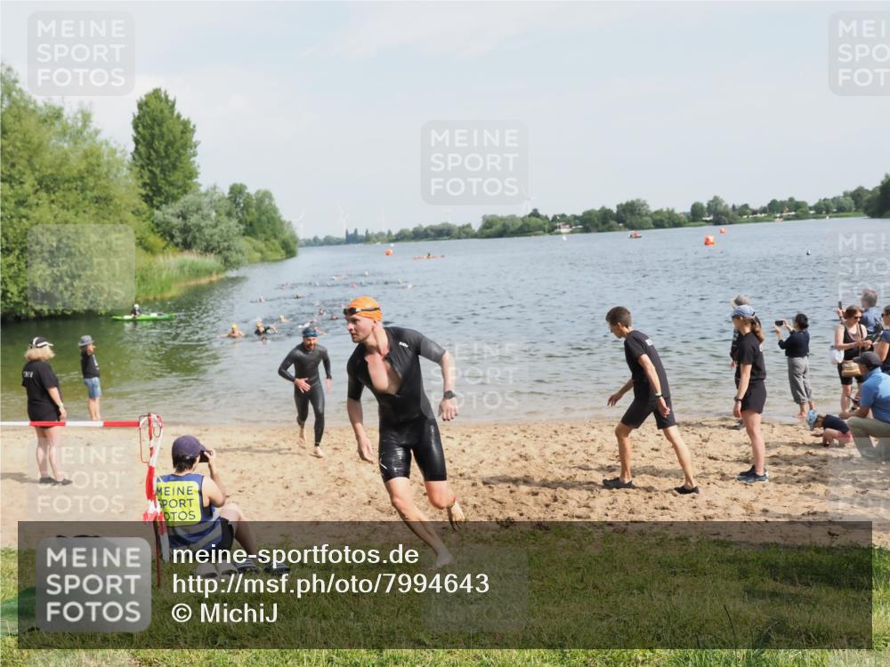 21.06.2025 - 27. Vierlanden-Triathlon MichiJ http://msf.ph/oto/7994643 15.06.2026 09:56:21 Schwimmen 260, 314, 315, 323, 438 meine-sportfotos.de
