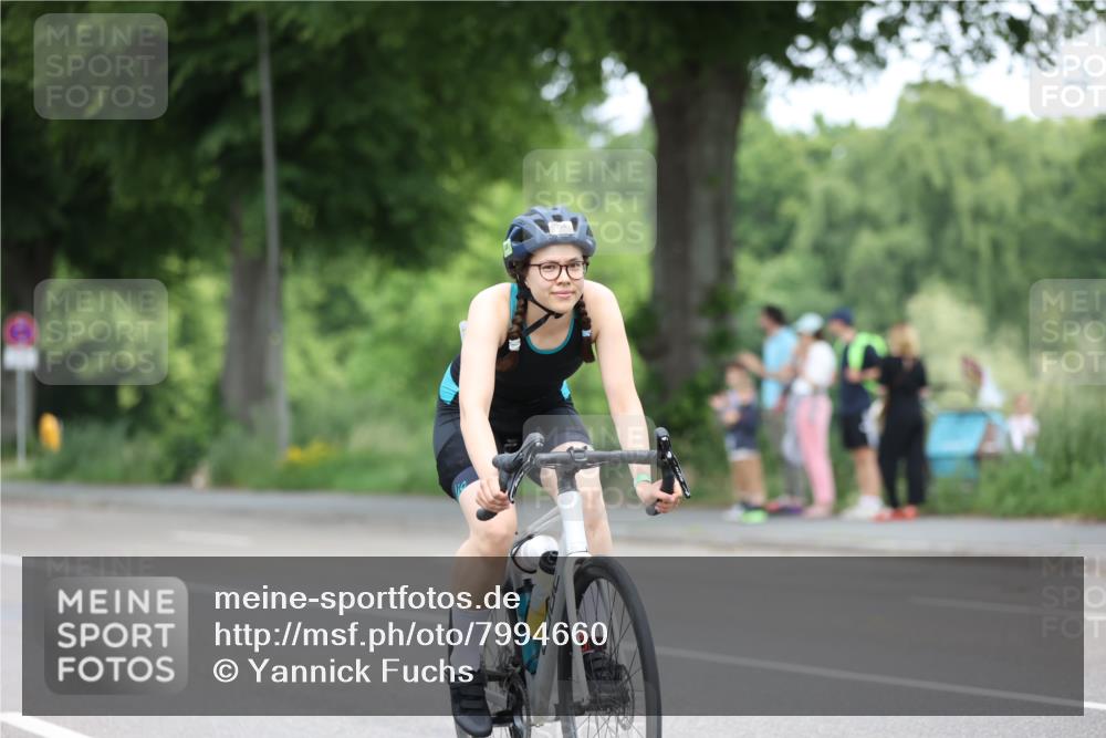 15.06.2025 - 7 Türme Triathlon Yannick Fuchs http://msf.ph/oto/7994660 15.06.2025 12:11:10 Radfahren 251 meine-sportfotos.de