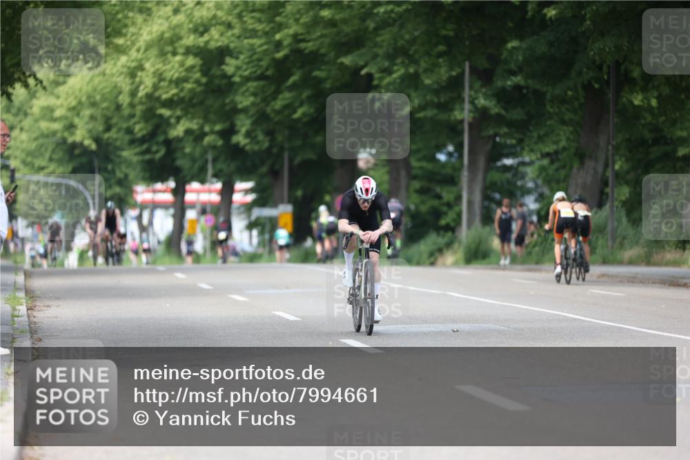 15.06.2025 - 7 Türme Triathlon Yannick Fuchs http://msf.ph/oto/7994661 15.06.2025 13:09:38 Radfahren 607, 705 meine-sportfotos.de