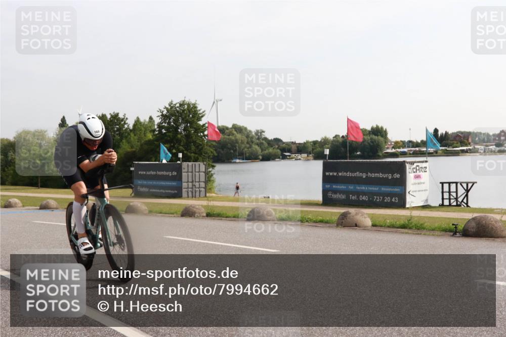 15.06.2025 - 27. Vierlanden-Triathlon H.Heesch http://msf.ph/oto/7994662 15.06.2025 09:12:43 Radfahren 151, 159, 168, 181 meine-sportfotos.de