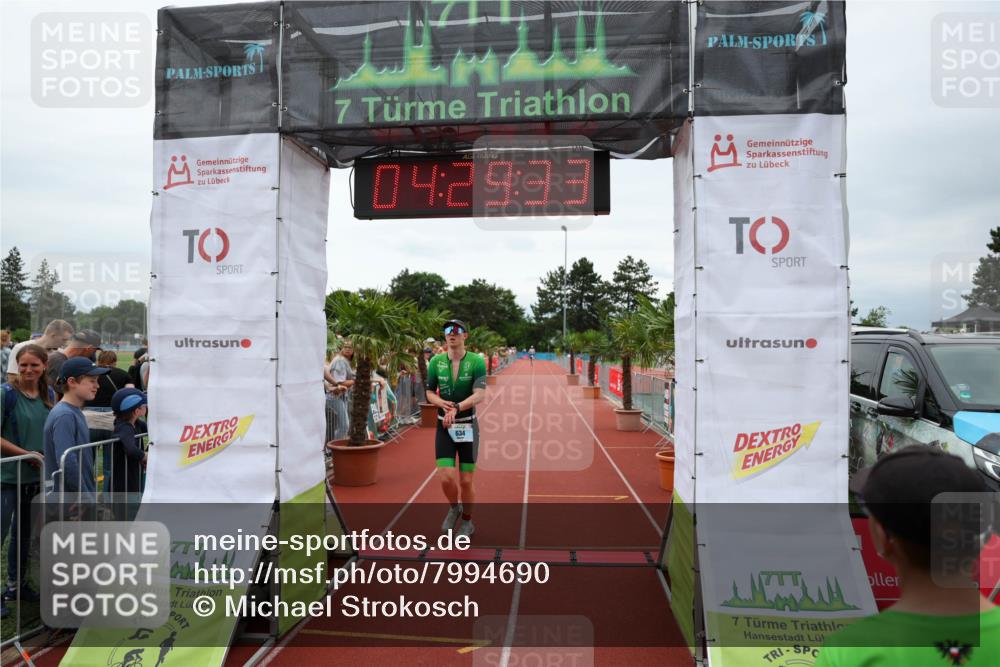 15.06.2025 - 7 Türme Triathlon Michael Strokosch http://msf.ph/oto/7994690 15.06.2025 14:29:33 Ziel 634, 819 meine-sportfotos.de