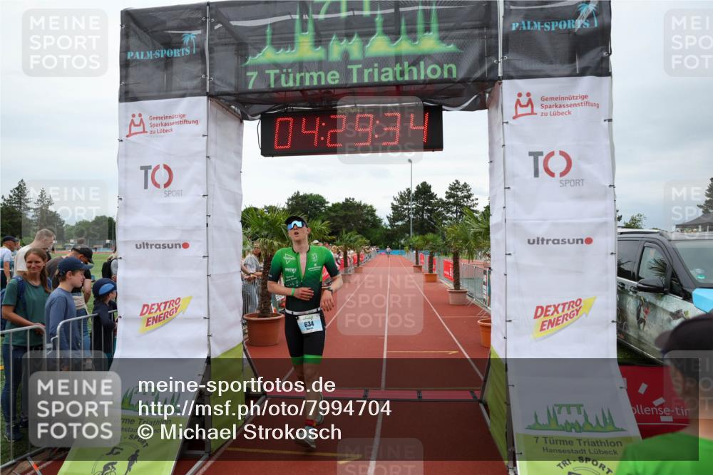 15.06.2025 - 7 Türme Triathlon Michael Strokosch http://msf.ph/oto/7994704 15.06.2025 14:29:34 Ziel 634, 819 meine-sportfotos.de