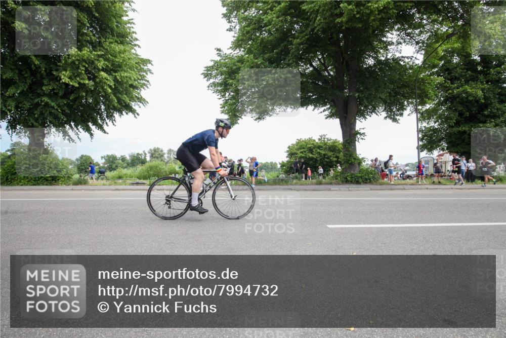 15.06.2025 - 7 Türme Triathlon Yannick Fuchs http://msf.ph/oto/7994732 15.06.2025 13:37:41 Radfahren 427, 587 meine-sportfotos.de