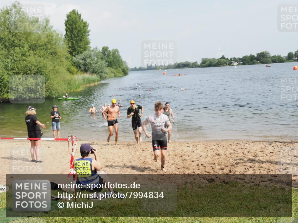 21.06.2025 - 27. Vierlanden-Triathlon MichiJ http://msf.ph/oto/7994834 15.06.2026 09:56:36 Schwimmen 254, 276, 286, 320, 341 meine-sportfotos.de
