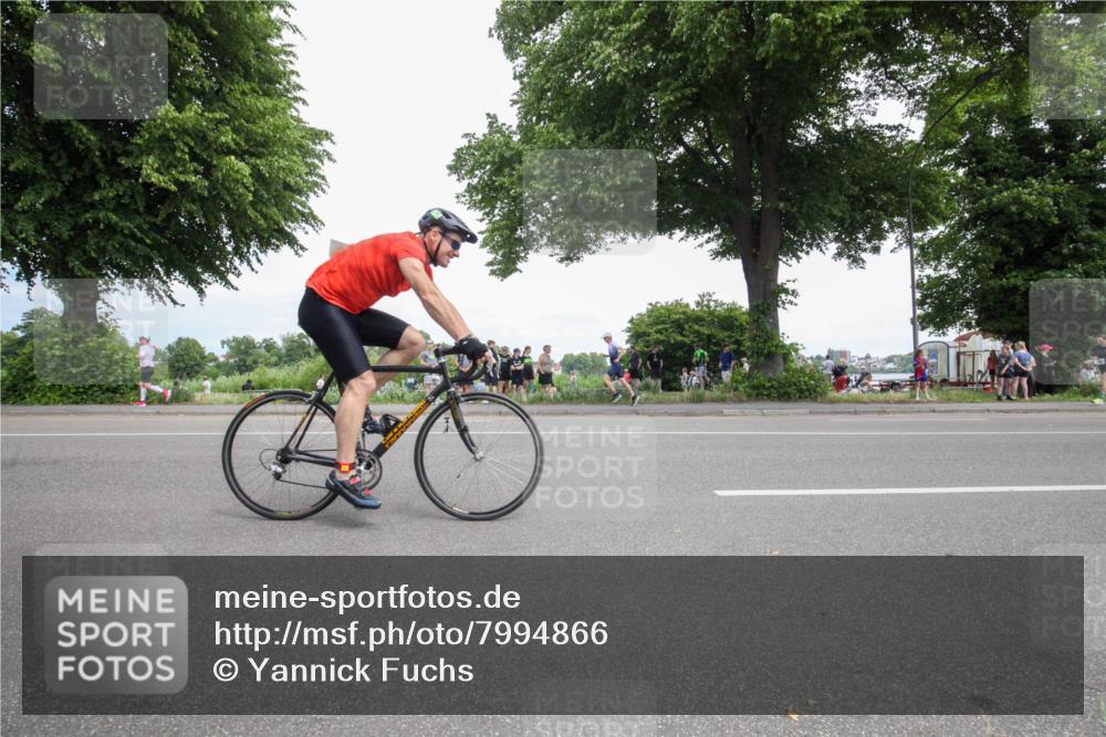 15.06.2025 - 7 Türme Triathlon Yannick Fuchs http://msf.ph/oto/7994866 15.06.2025 13:38:33 Radfahren 432, 457, 884, 1130, 1168 meine-sportfotos.de
