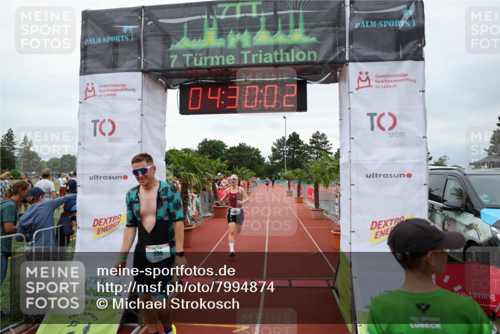 15.06.2025 - 7 Türme Triathlon Michael Strokosch http://msf.ph/oto/7994874 15.06.2025 14:30:02 Ziel 398, 403 meine-sportfotos.de