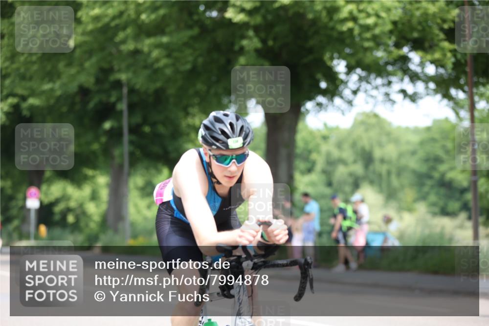 15.06.2025 - 7 Türme Triathlon Yannick Fuchs http://msf.ph/oto/7994878 15.06.2025 12:12:37 Radfahren 233, 236, 254 meine-sportfotos.de