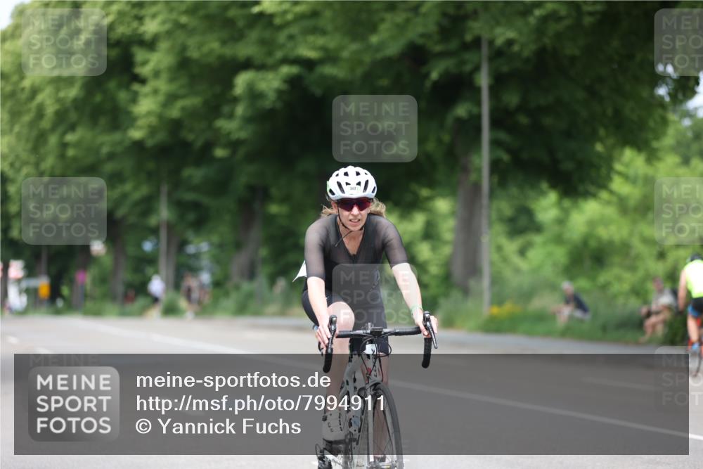 15.06.2025 - 7 Türme Triathlon Yannick Fuchs http://msf.ph/oto/7994911 15.06.2025 13:09:49 Radfahren 222, 382, 555, 603, 658, 670 meine-sportfotos.de