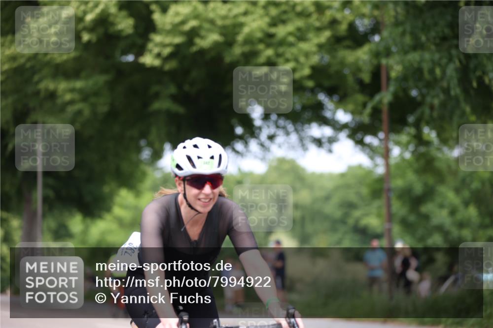 15.06.2025 - 7 Türme Triathlon Yannick Fuchs http://msf.ph/oto/7994922 15.06.2025 13:09:50 Radfahren 222, 382, 555, 601, 603, 658, 670 meine-sportfotos.de