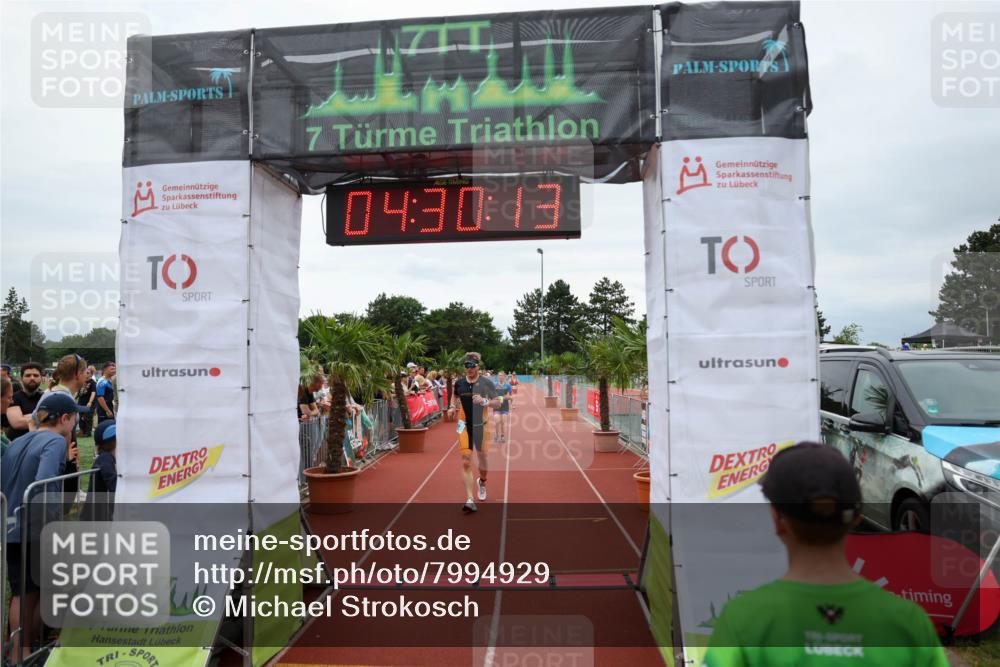 15.06.2025 - 7 Türme Triathlon Michael Strokosch http://msf.ph/oto/7994929 15.06.2025 14:30:12 Ziel 637, 1172 meine-sportfotos.de