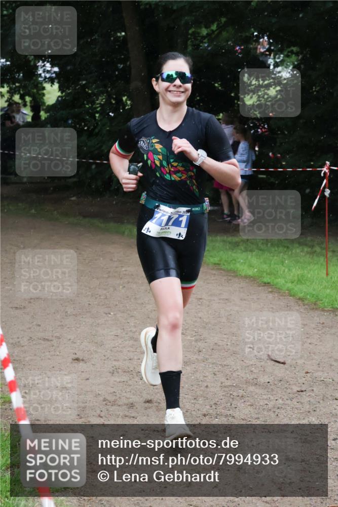 21.06.2025 - 27. Vierlanden-Triathlon Lena Gebhardt http://msf.ph/oto/7994933 15.06.2025 13:49:44 Laufen 20, 171 meine-sportfotos.de