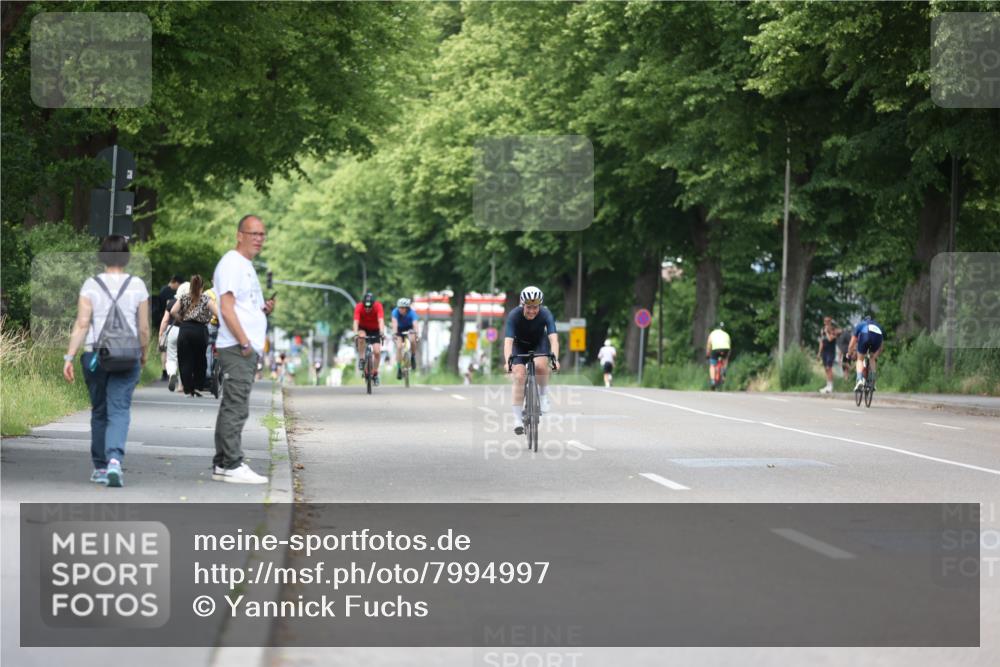15.06.2025 - 7 Türme Triathlon Yannick Fuchs http://msf.ph/oto/7994997 15.06.2025 13:10:01 Radfahren 415, 553 meine-sportfotos.de