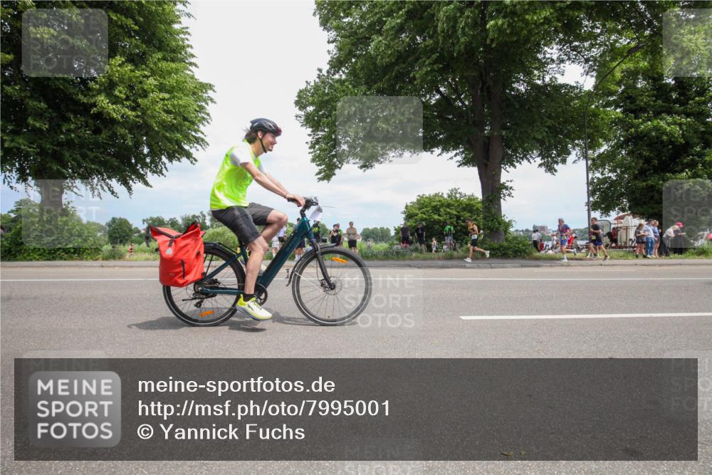 15.06.2025 - 7 Türme Triathlon Yannick Fuchs http://msf.ph/oto/7995001 15.06.2025 13:39:10 Radfahren 743 meine-sportfotos.de