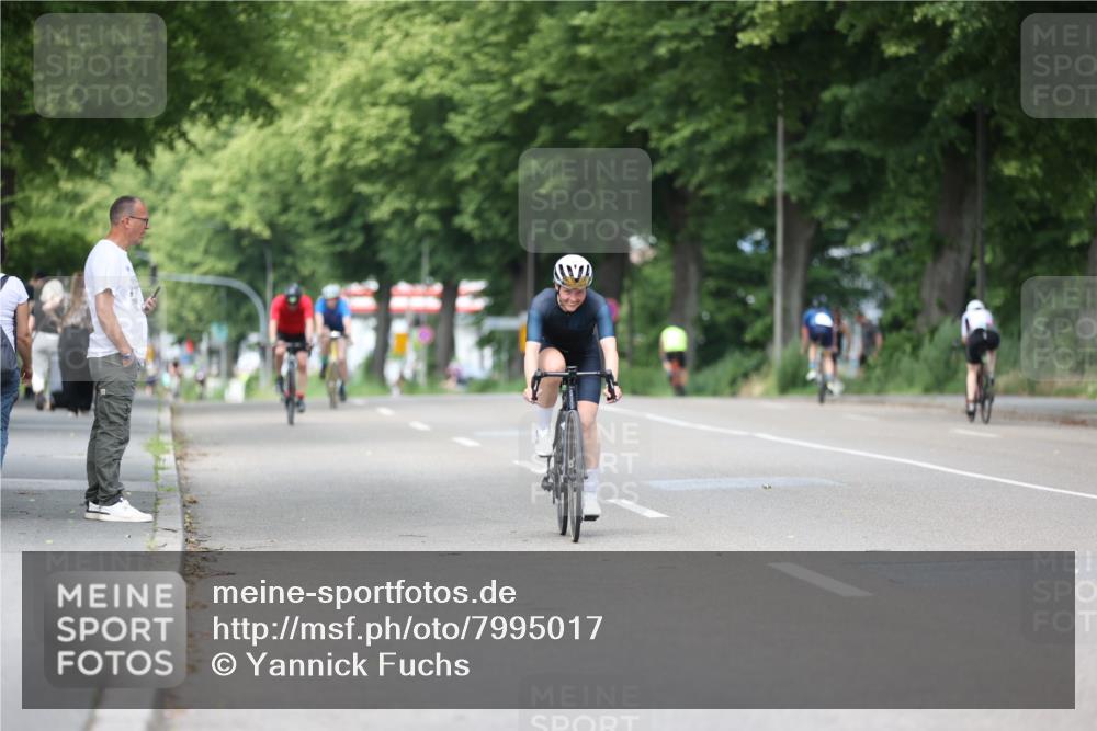 15.06.2025 - 7 Türme Triathlon Yannick Fuchs http://msf.ph/oto/7995017 15.06.2025 13:10:02 Radfahren 230, 415, 553 meine-sportfotos.de