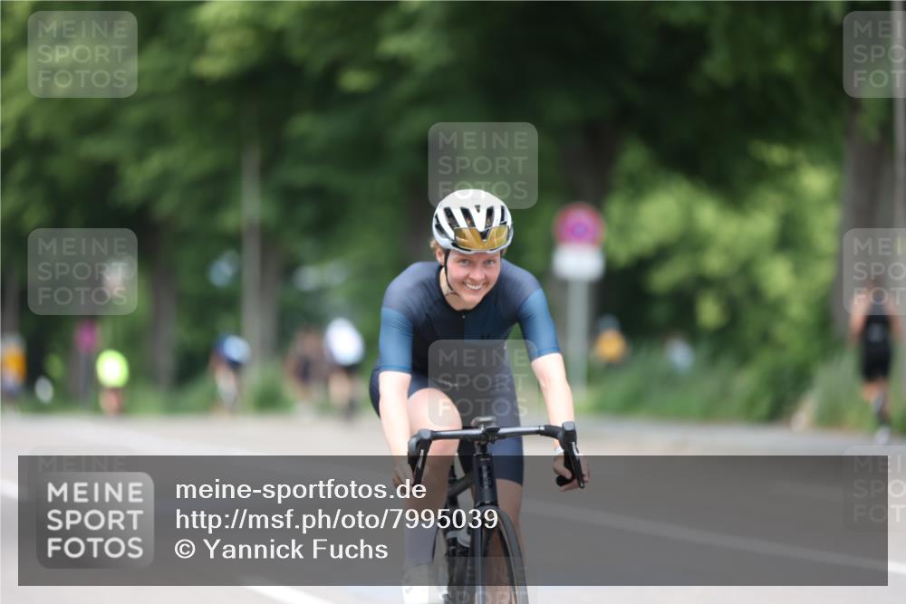 15.06.2025 - 7 Türme Triathlon Yannick Fuchs http://msf.ph/oto/7995039 15.06.2025 13:10:03 Radfahren 230, 415, 553 meine-sportfotos.de
