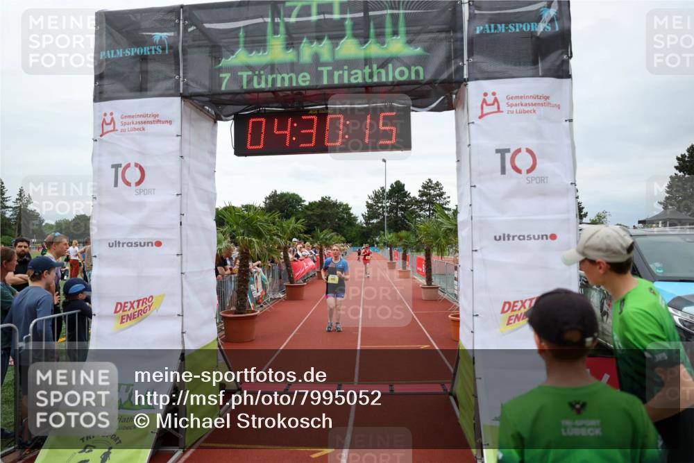 15.06.2025 - 7 Türme Triathlon Michael Strokosch http://msf.ph/oto/7995052 15.06.2025 14:30:15 Ziel 637, 1172 meine-sportfotos.de