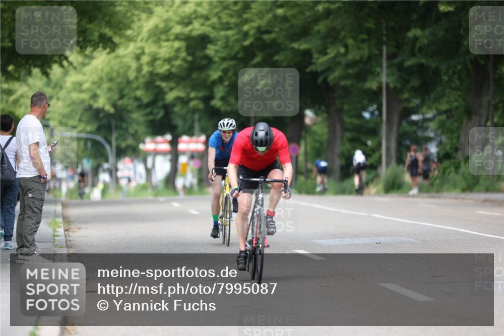 15.06.2025 - 7 Türme Triathlon Yannick Fuchs http://msf.ph/oto/7995087 15.06.2025 13:10:06 Radfahren 230, 415, 553 meine-sportfotos.de