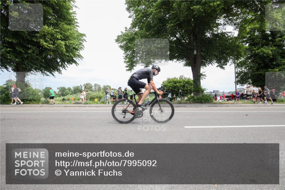 15.06.2025 - 7 Türme Triathlon Yannick Fuchs http://msf.ph/oto/7995092 15.06.2025 13:40:23 Radfahren 757, 1005 meine-sportfotos.de
