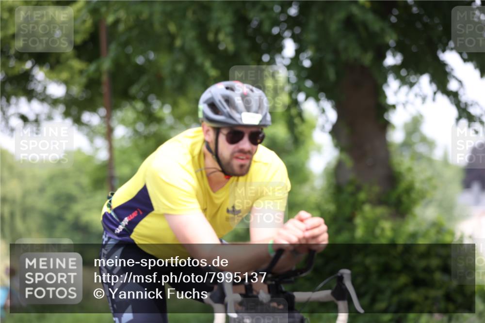 15.06.2025 - 7 Türme Triathlon Yannick Fuchs http://msf.ph/oto/7995137 15.06.2025 12:13:20 Radfahren 209, 307, 410 meine-sportfotos.de