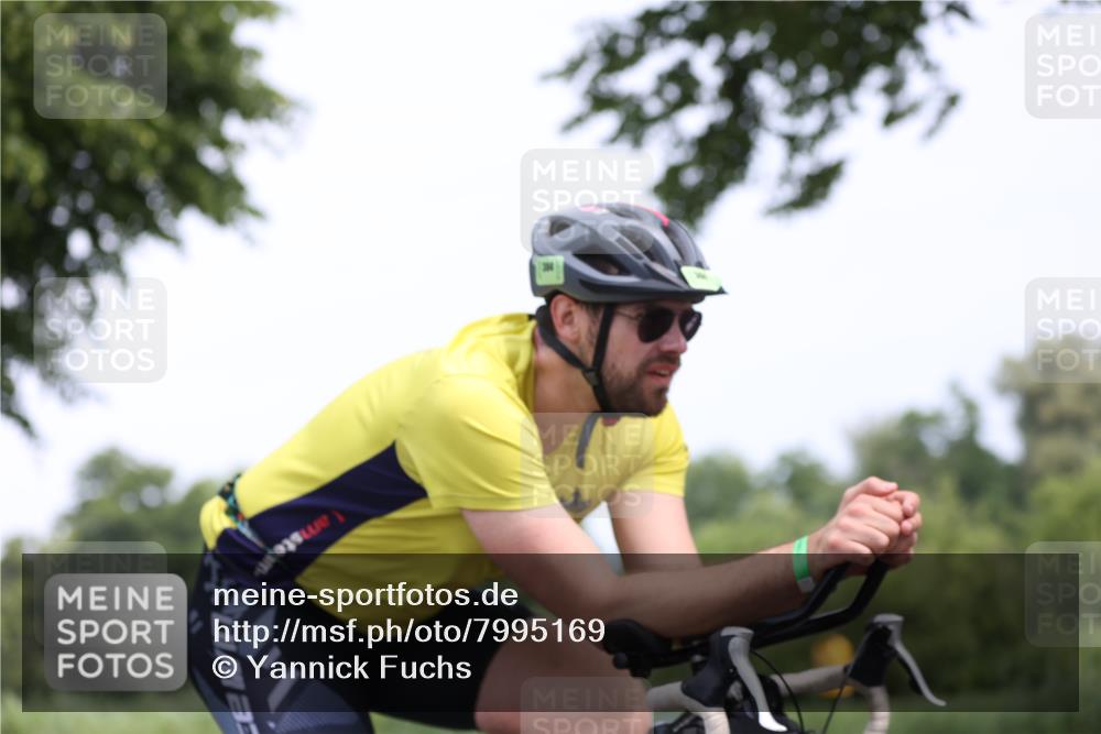 15.06.2025 - 7 Türme Triathlon Yannick Fuchs http://msf.ph/oto/7995169 15.06.2025 12:13:20 Radfahren 209, 307, 410 meine-sportfotos.de