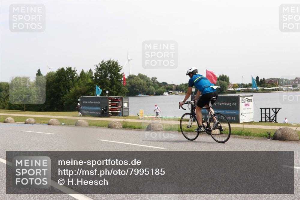 21.06.2025 - 27. Vierlanden-Triathlon H.Heesch http://msf.ph/oto/7995185 15.06.2025 11:25:27 Radfahren 68, 97 meine-sportfotos.de