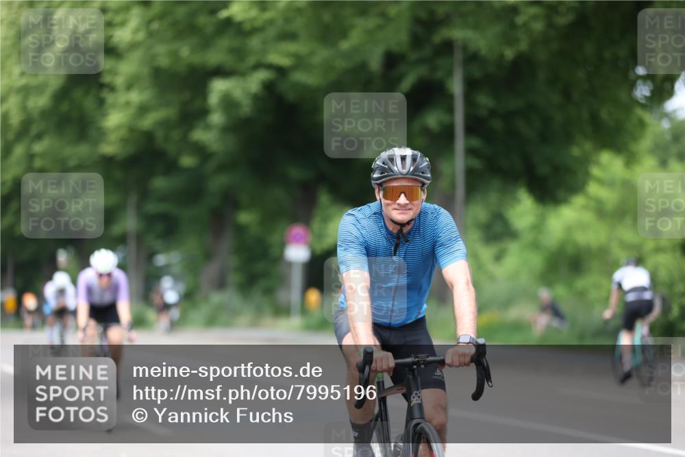 15.06.2025 - 7 Türme Triathlon Yannick Fuchs http://msf.ph/oto/7995196 15.06.2025 13:10:43 Radfahren 210, 359, 526, 529, 593 meine-sportfotos.de