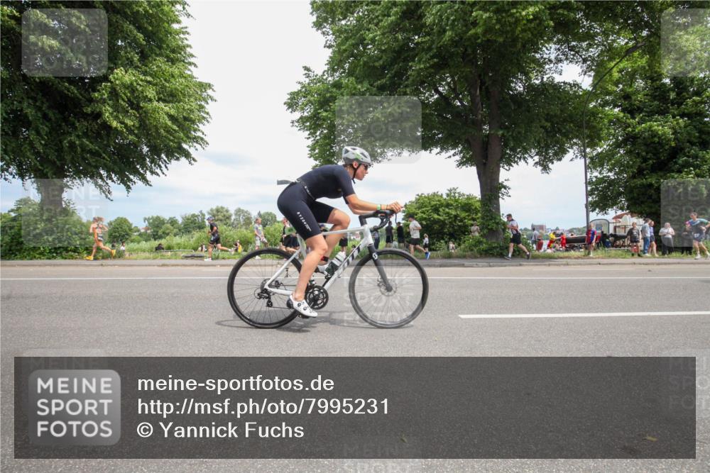 15.06.2025 - 7 Türme Triathlon Yannick Fuchs http://msf.ph/oto/7995231 15.06.2025 13:41:52 Radfahren 670, 921 meine-sportfotos.de