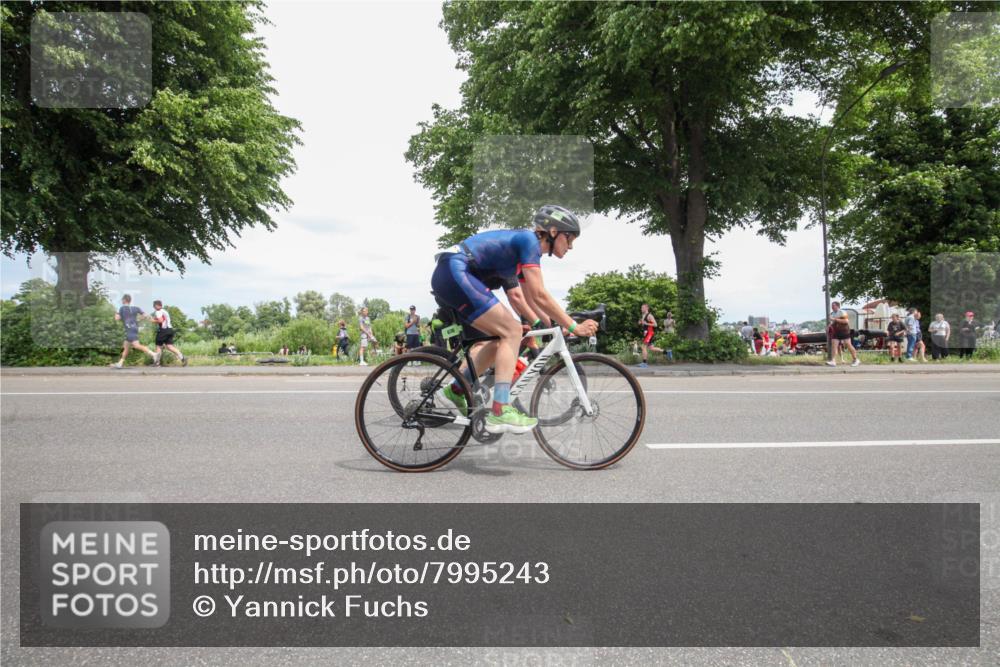 15.06.2025 - 7 Türme Triathlon Yannick Fuchs http://msf.ph/oto/7995243 15.06.2025 13:41:58 Radfahren 199, 670, 921 meine-sportfotos.de