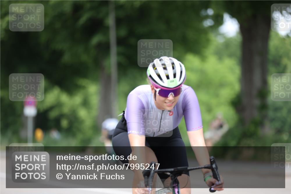 15.06.2025 - 7 Türme Triathlon Yannick Fuchs http://msf.ph/oto/7995247 15.06.2025 13:10:44 Radfahren 210, 359, 526, 529, 593 meine-sportfotos.de