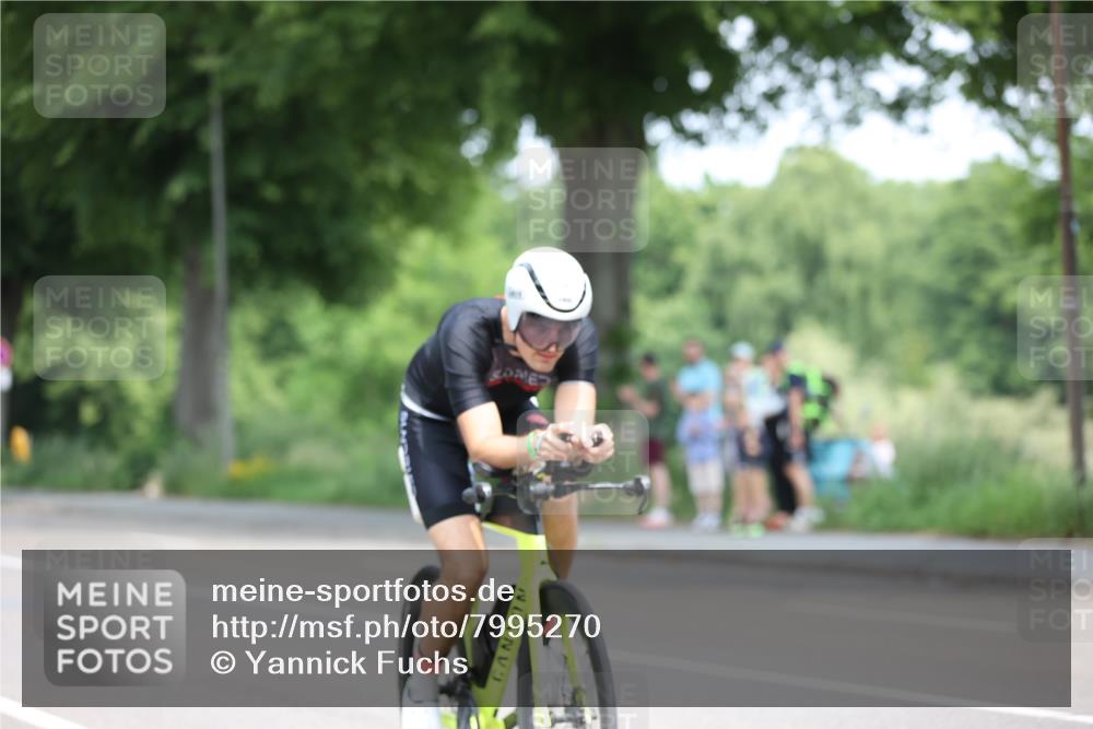 15.06.2025 - 7 Türme Triathlon Yannick Fuchs http://msf.ph/oto/7995270 15.06.2025 12:13:52 Radfahren 287 meine-sportfotos.de