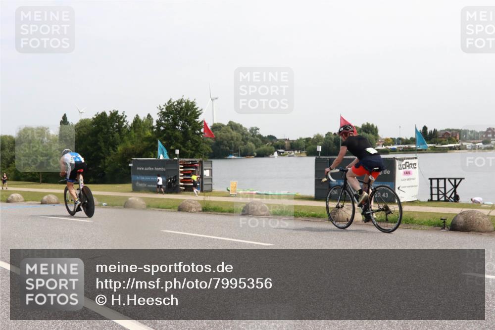 21.06.2025 - 27. Vierlanden-Triathlon H.Heesch http://msf.ph/oto/7995356 15.06.2025 11:26:13 Radfahren 652, 682, 798, 800, 919 meine-sportfotos.de