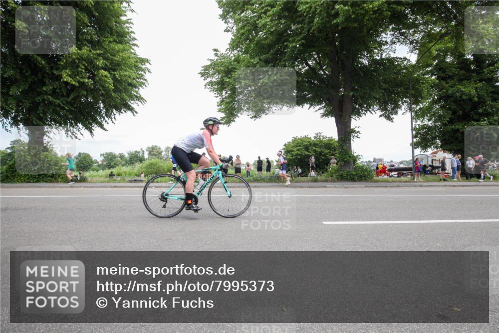 15.06.2025 - 7 Türme Triathlon Yannick Fuchs http://msf.ph/oto/7995373 15.06.2025 13:43:04 Radfahren 281, 379, 509, 650 meine-sportfotos.de