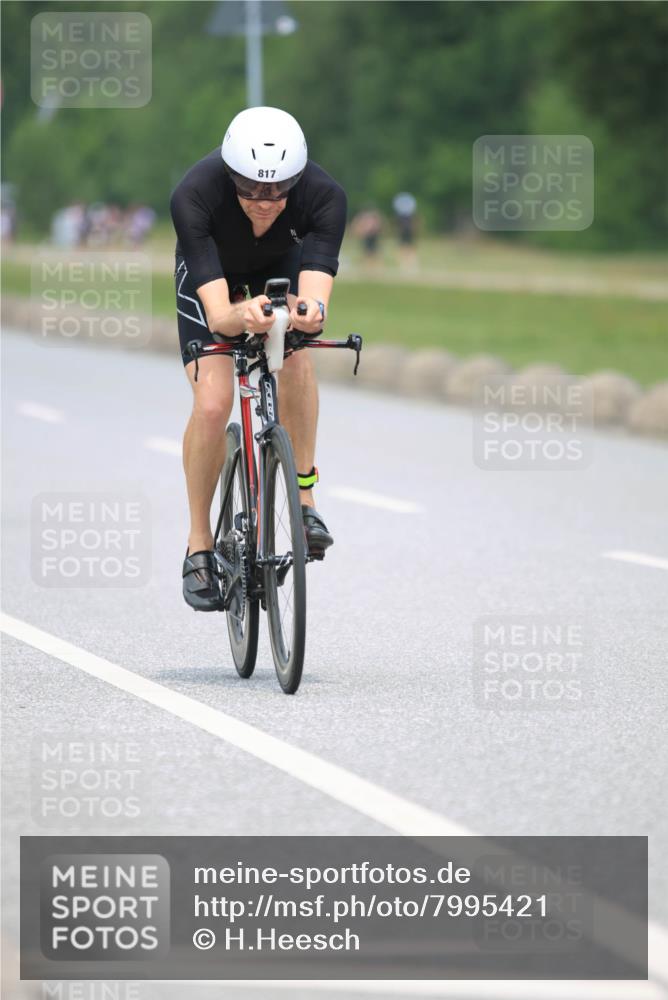 21.06.2025 - 27. Vierlanden-Triathlon H.Heesch http://msf.ph/oto/7995421 15.06.2025 12:16:55 Radfahren 667, 691, 817 meine-sportfotos.de