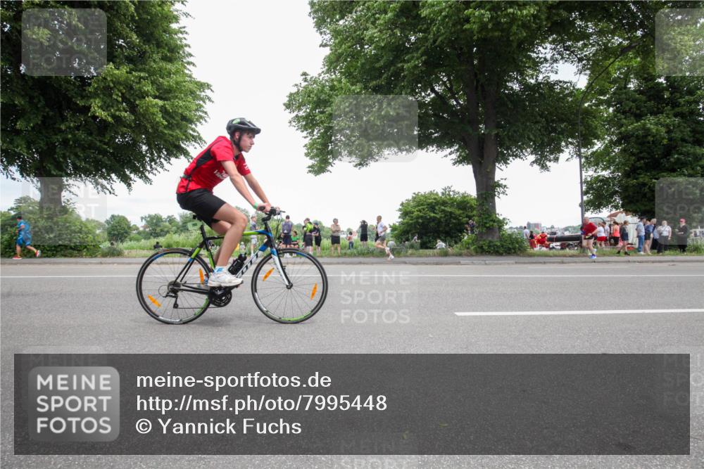 15.06.2025 - 7 Türme Triathlon Yannick Fuchs http://msf.ph/oto/7995448 15.06.2025 13:43:25 Radfahren 195, 795, 834, 933, 987, 1110 meine-sportfotos.de