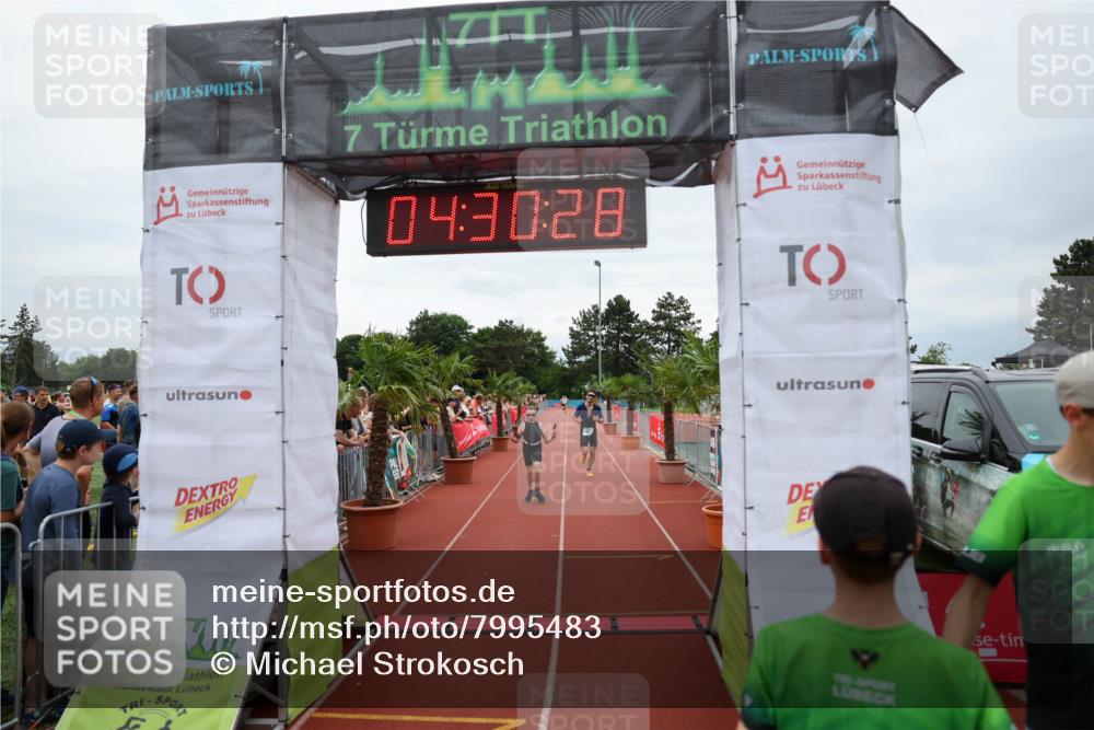15.06.2025 - 7 Türme Triathlon Michael Strokosch http://msf.ph/oto/7995483 15.06.2025 14:30:28 Ziel 464, 753, 785, 843 meine-sportfotos.de
