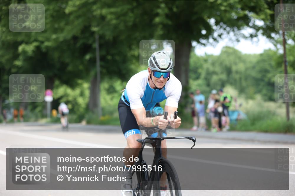 15.06.2025 - 7 Türme Triathlon Yannick Fuchs http://msf.ph/oto/7995516 15.06.2025 12:14:13 Radfahren 236, 242 meine-sportfotos.de