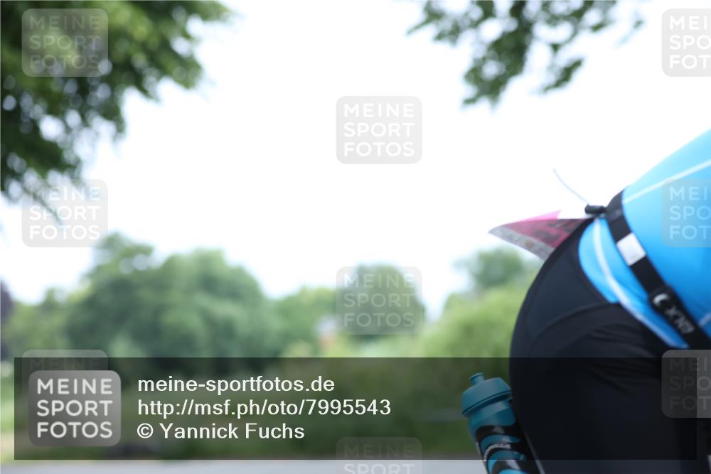 15.06.2025 - 7 Türme Triathlon Yannick Fuchs http://msf.ph/oto/7995543 15.06.2025 12:14:13 Radfahren 236, 242 meine-sportfotos.de