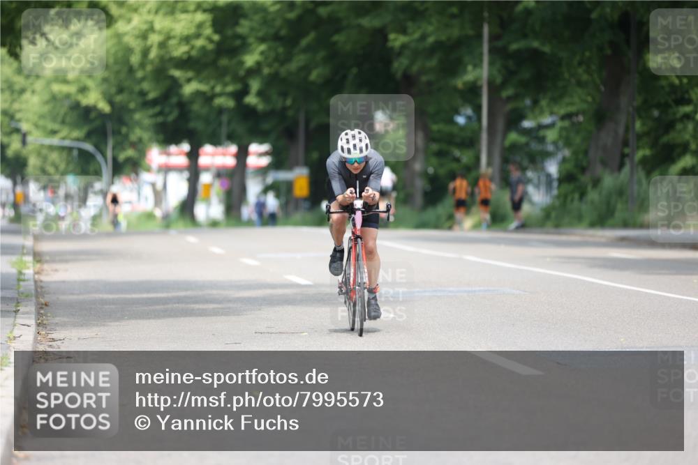 15.06.2025 - 7 Türme Triathlon Yannick Fuchs http://msf.ph/oto/7995573 15.06.2025 12:14:19 Radfahren 236, 240 meine-sportfotos.de
