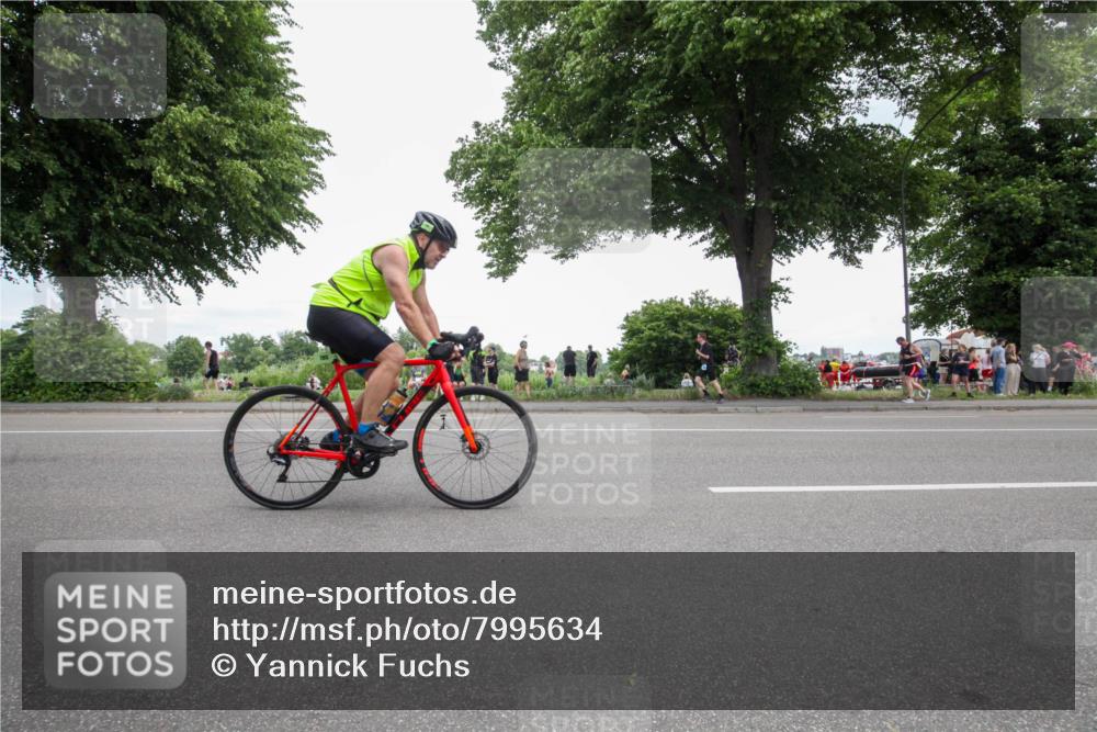 15.06.2025 - 7 Türme Triathlon Yannick Fuchs http://msf.ph/oto/7995634 15.06.2025 13:43:52 Radfahren 382, 705, 1080 meine-sportfotos.de